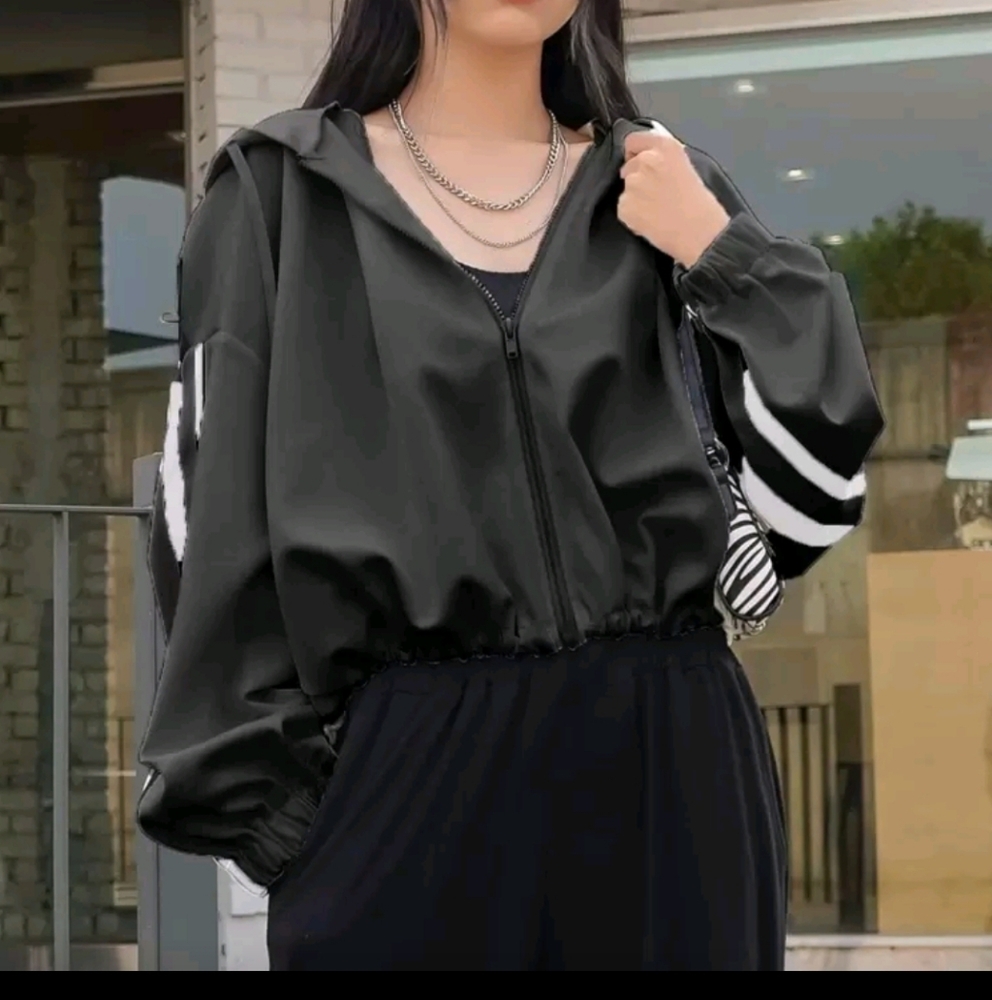 Sporty striped zip jacket